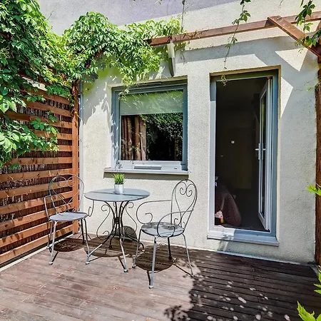 Πανσιόν Smart2stay Magnolia Βαρσοβία